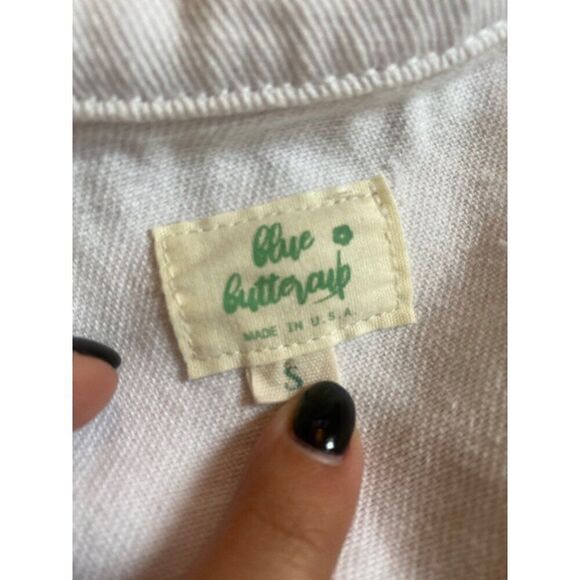 Blue & Buttercup women Vintage like Star-Printed Distressed White Denim Jacket S - Picture 7 of 9